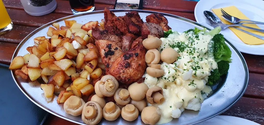 Gaststätte Thaldorfer Kartoffel- & Schnitzelhaus_Querfurt_slider_image_3