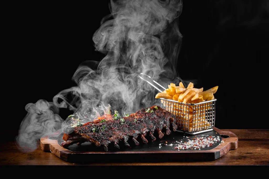 Hardys Bar and Restaurant_Rust_slider_image_3