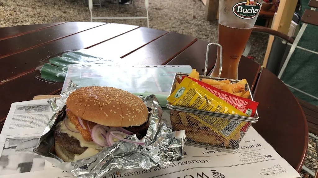 niemand007_Bräustüberl Biergarten_Grafenau_reseña