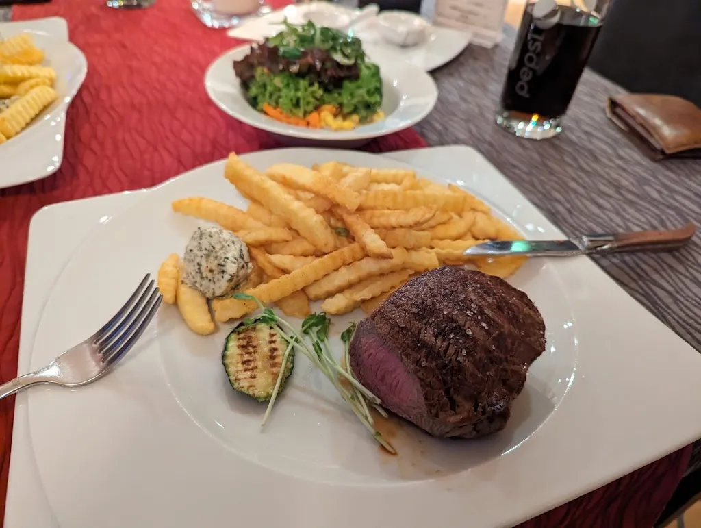 Menu_Steak-Restaurant Leonardo Roth_Roth_image_2