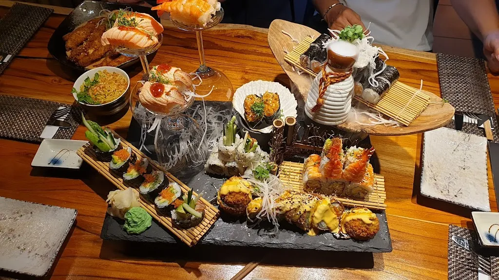 Menu_Le Kazoku - Asian Cuisine & Sushi Bar_Roth_immagine_7