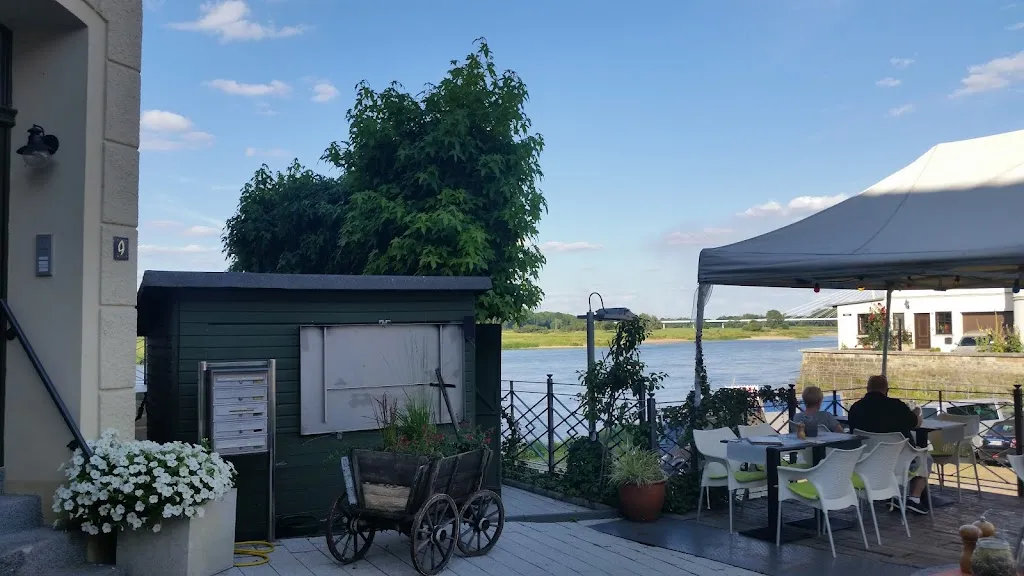 Elbblick_(Elbe)_slider_image_1