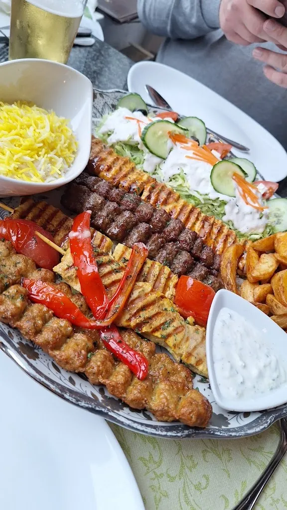 Laura Jane Julich_SAFRAN_Thale_review