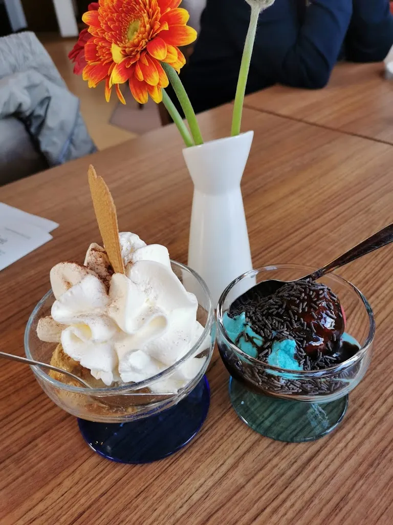 Eiscafé Brauckmann_Bördeland_slider_image_2