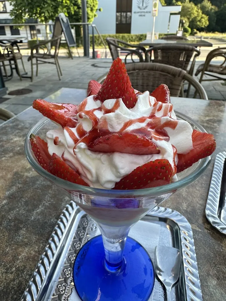 Eiscafé und Pizzeria Paradiso_Grafenau_slider_image_3