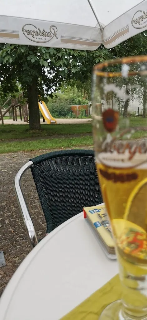 Henry_Ingrid Gaststätte Neubert_Zahna-Elster_review