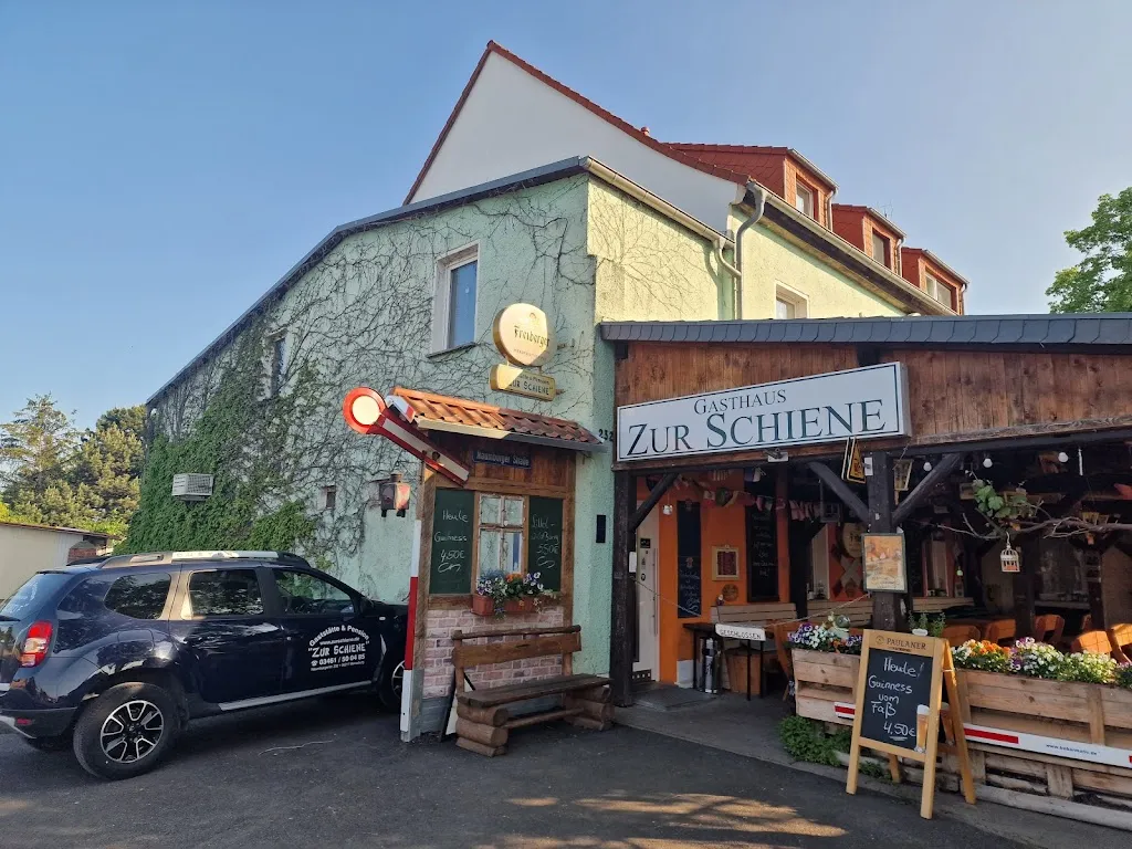 Gaststätte und Pension Zur Schiene - Henry Benz_Merseburg_slider_image_1