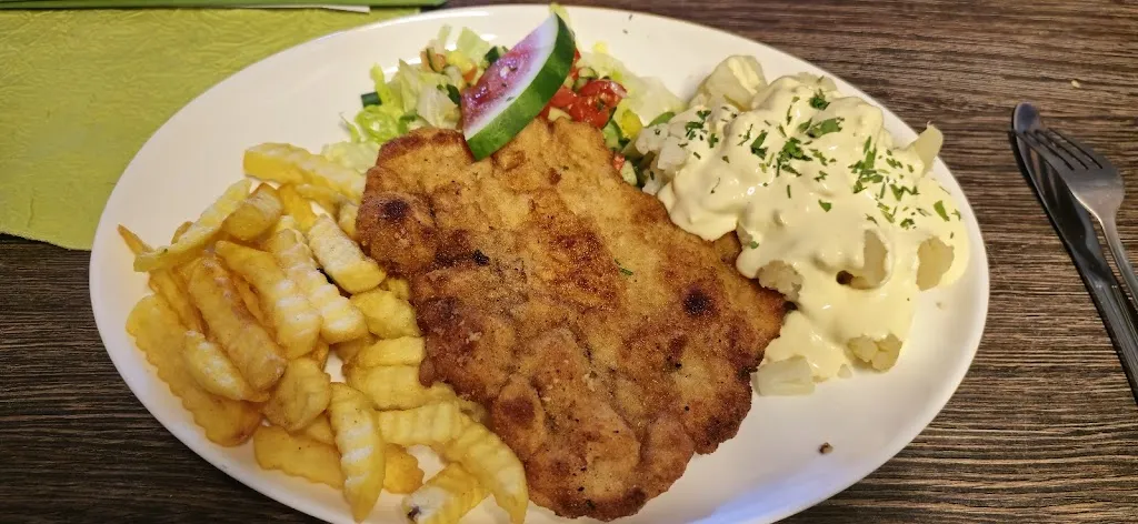 Gaststätte und Pension Zur Schiene - Henry Benz_Merseburg_slider_image_3