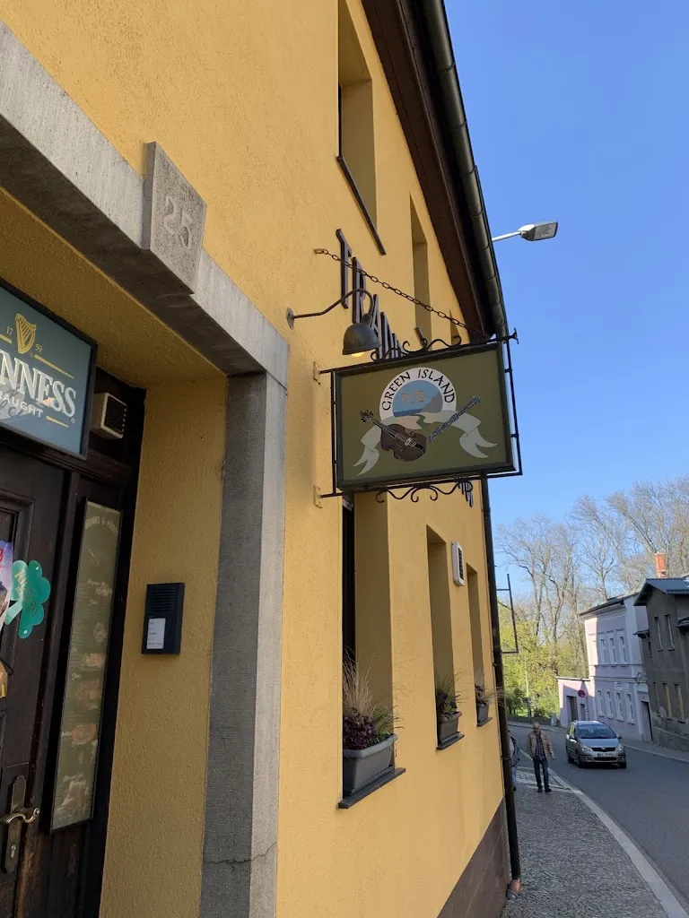 Green Island Pub restaurant in Zeitz