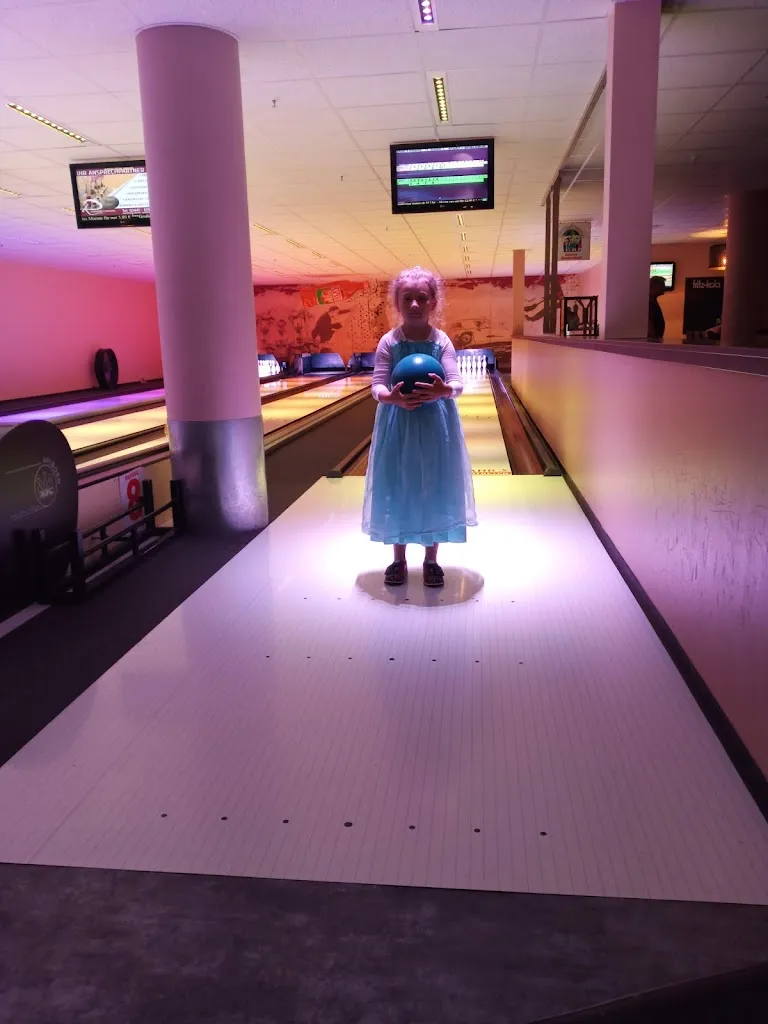 Restaurant und Bowling im Brühl_Zeitz_slider_image_3