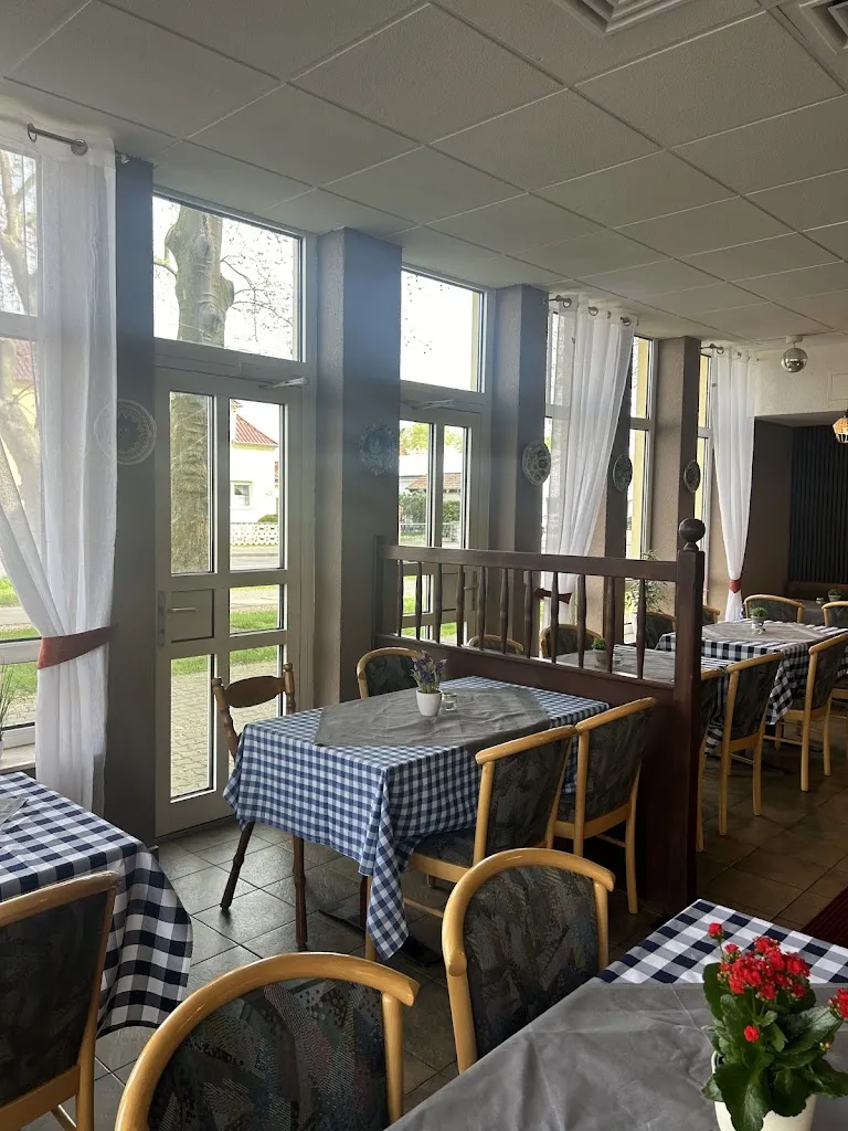 Platanenhof restaurant in Gräfenhainichen