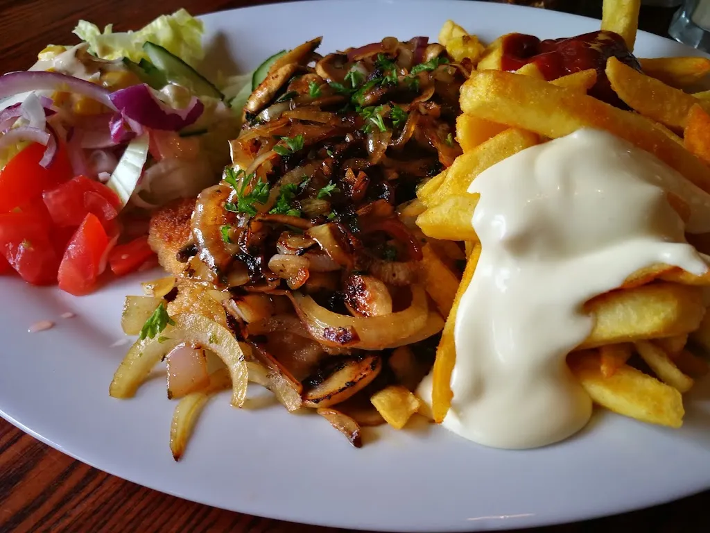 Bier U. Cafegarten restaurant in Albersdorf