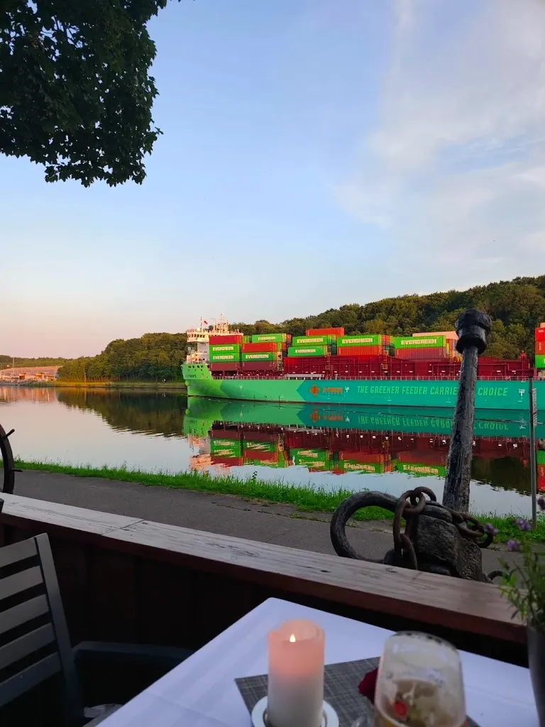 Restaurant & Café Kanalfeuer_Altenholz_slider_image_2