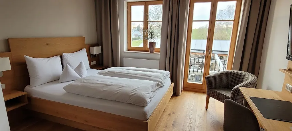 Landgasthof zum Müller restaurant in Ruderting