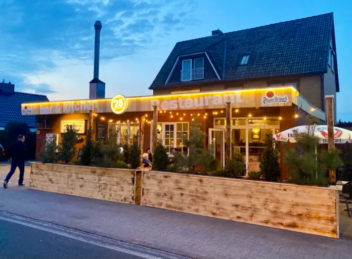 28 - bar & kitchen restaurant in Appen