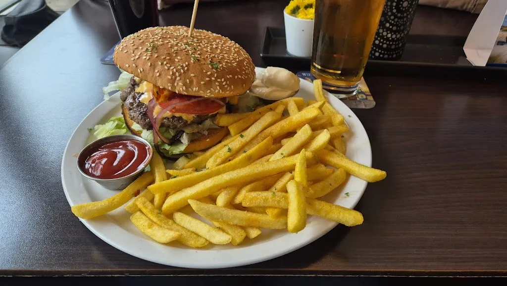 Rockefeller Ahrensburg (Restaurant & Sportsbar)_Ahrensburg_slider_image_3