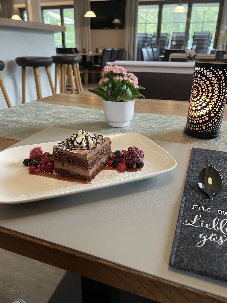 MM Bistro_Oldesloe_slider_image_2