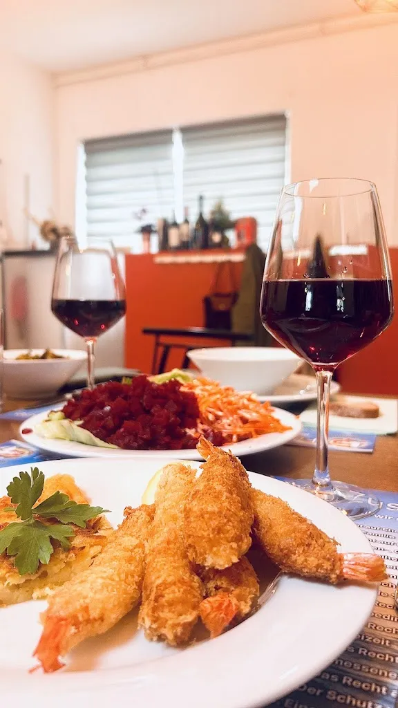 Yeşim Durkan_Cafe Restaurant Akaziengarten_Altdorf_review