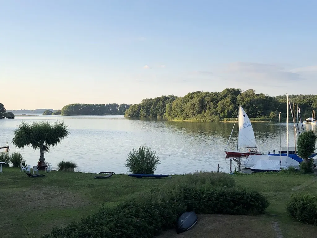 Shlomo Wygodny_Gasthaus Zum Frohsinn_Bosau_review