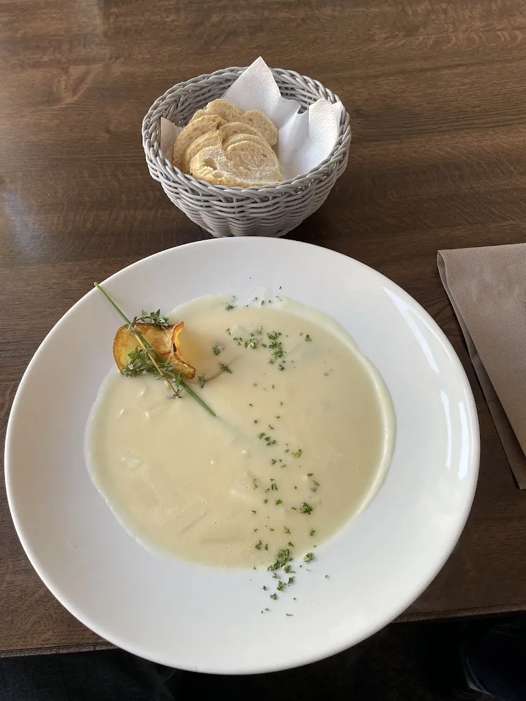 Menu_Restaurant Hotel Kühl_Neumünster_image_3