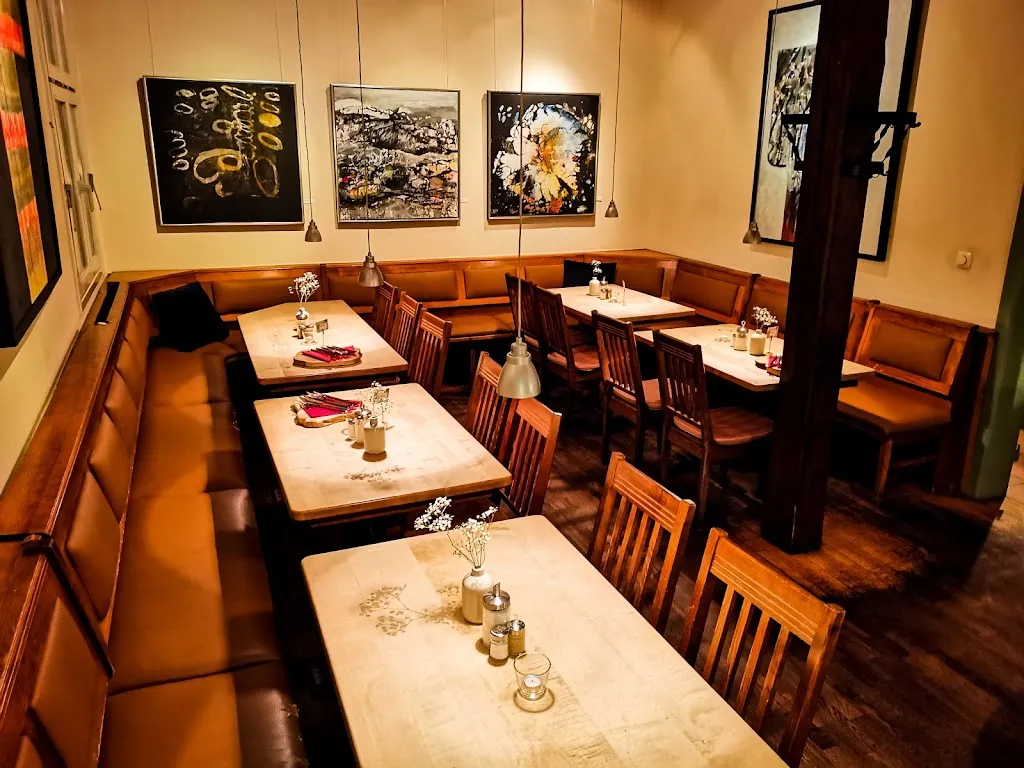 Kontraste Galerierestaurant, Biergarten & Hotel_Neumünster_slider_image_1