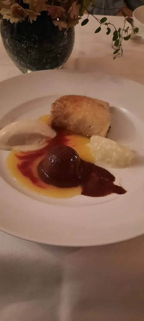 Ulli Pow_Am Kamin_Neumünster_review