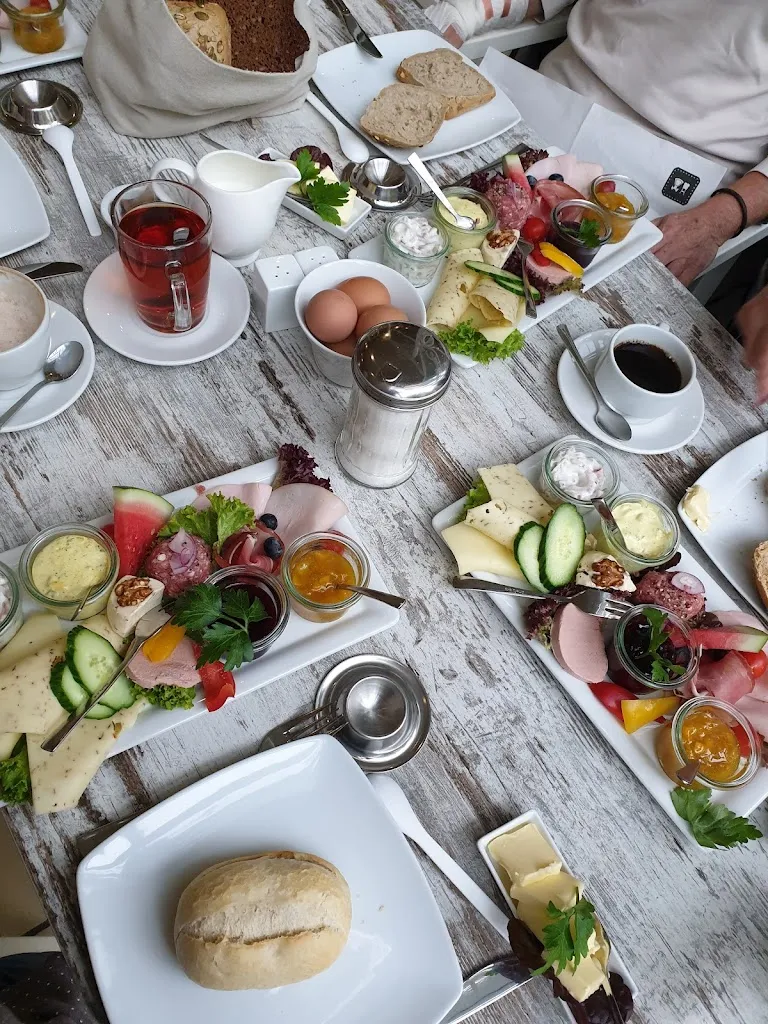 Menu_Johann & Amalia · Restauration in der Stadthalle_Neumünster_image_2