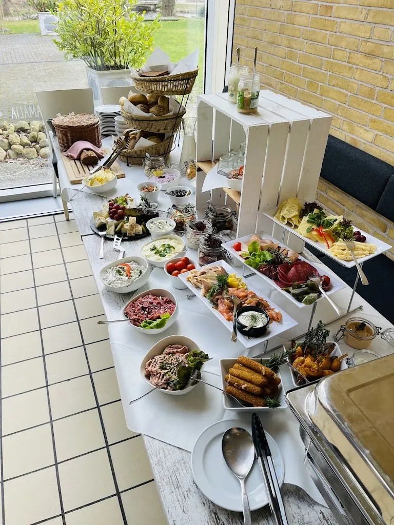 Menu_Johann & Amalia · Restauration in der Stadthalle_Neumünster_image_4