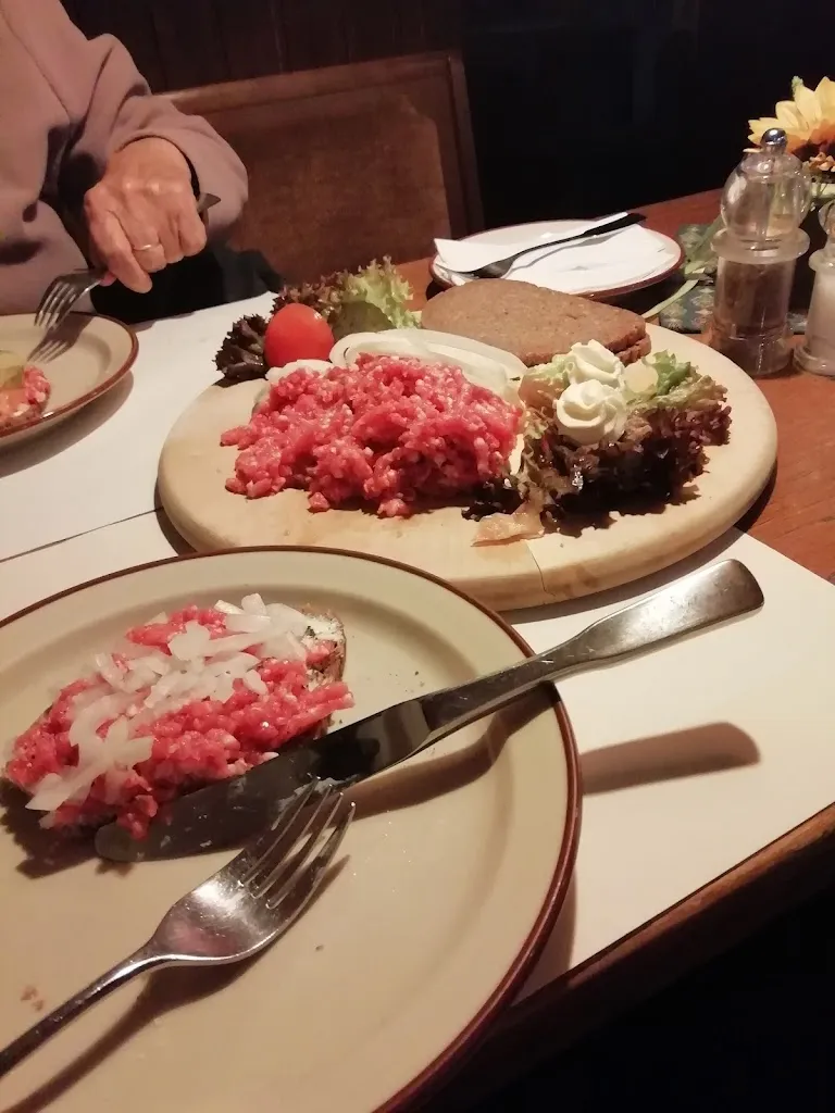 Zur Linde restaurant in Dänischenhagen