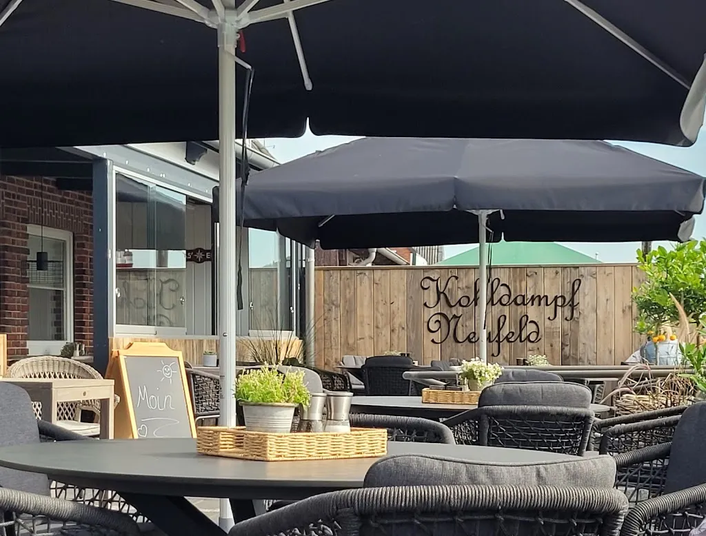 Kohldampfer Neufeld restaurant in Neufeld