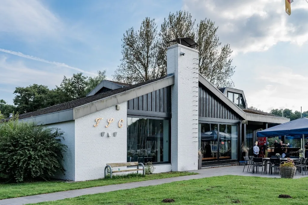 Royal Club__slider_image_3