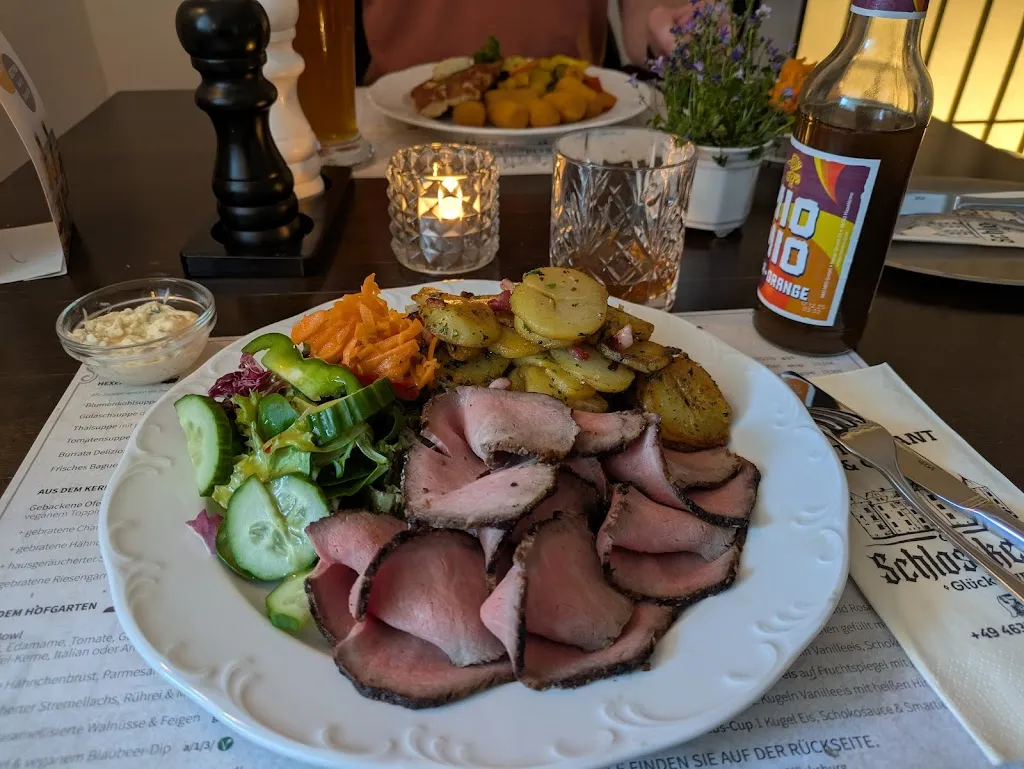 Doro Sc._Schlosskeller Glücksburg_(Ostsee)_avis