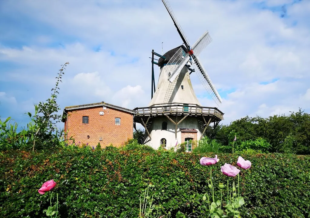 Jagdschloß Friedrichstal_Steinbergkirche_slider_image_2