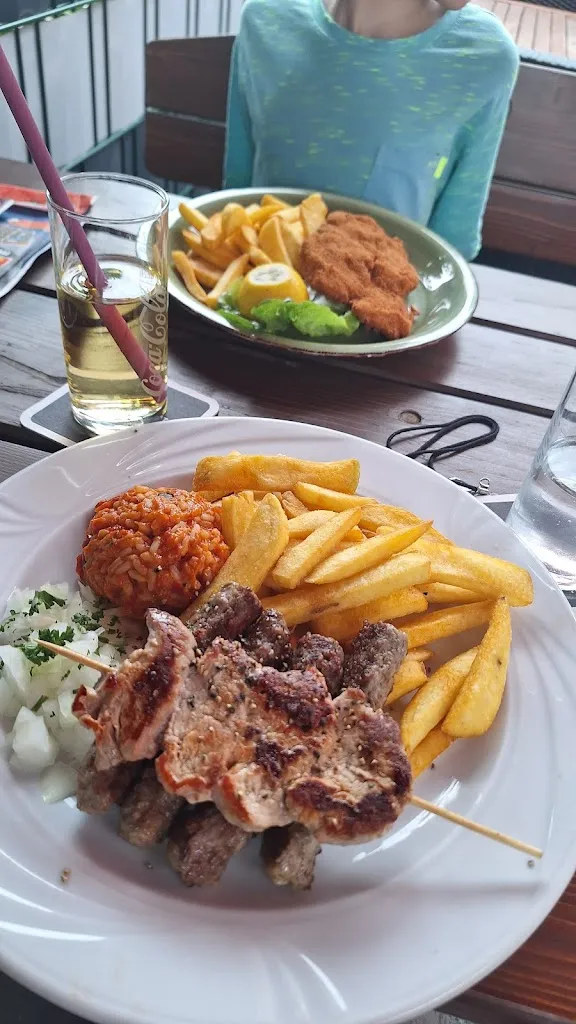 Franziska Döbert_Gaststätte Zum Rappen_Trittau_review