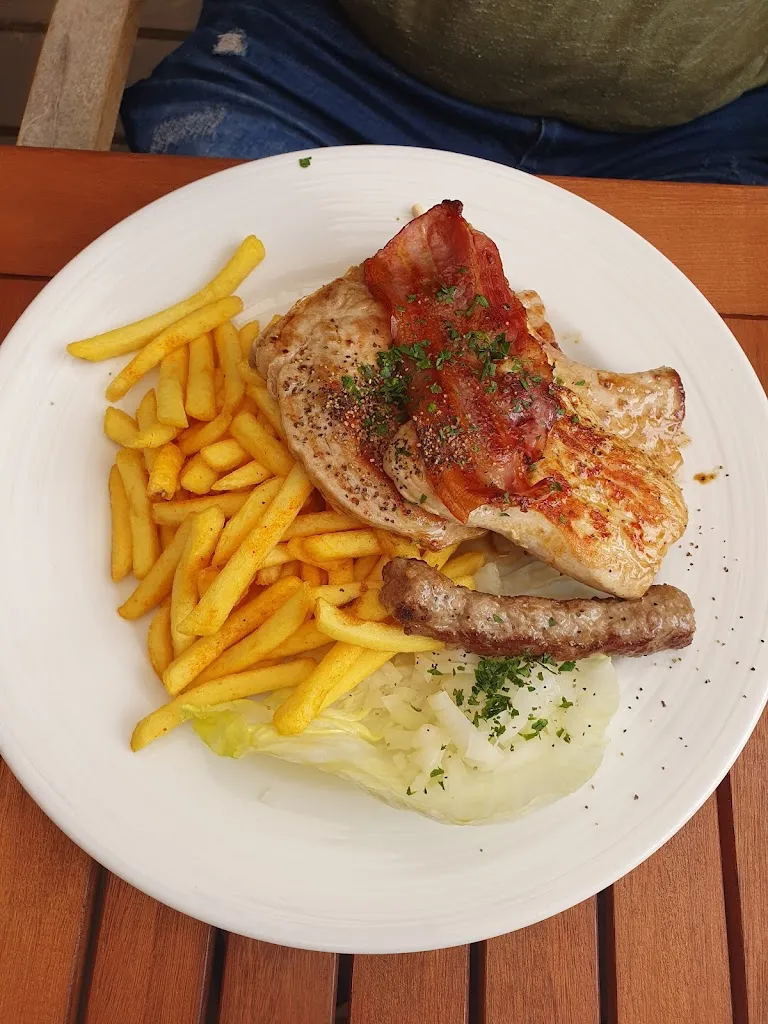 Amy Sultana_Gaststätte Zum Rappen_Trittau_review