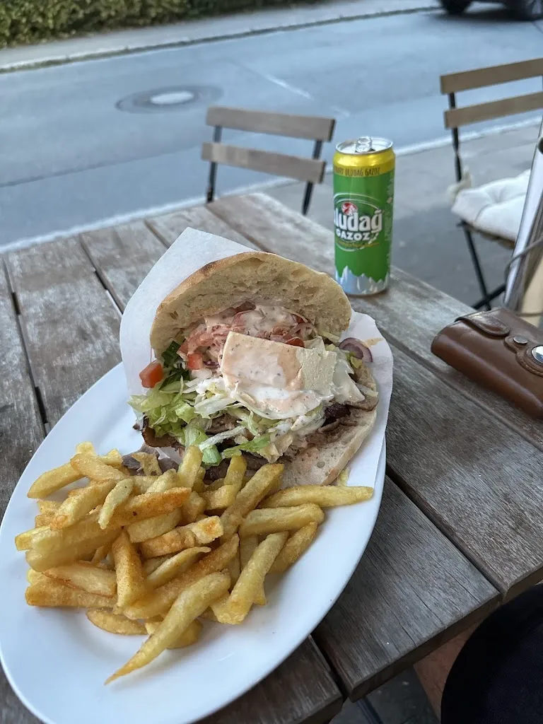 Nord Mann_Mama Mia_Flintbek_reseña