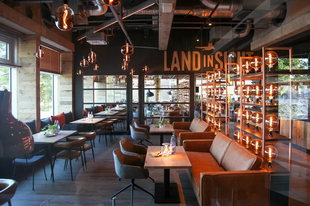 Land in Sicht Brauhaus restaurant in Eckernförde