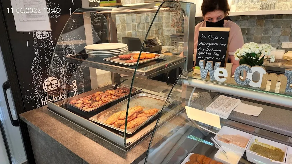 FischZeit – Die Fischbrötchen-Manufaktur_Eckernförde_slider_image_3