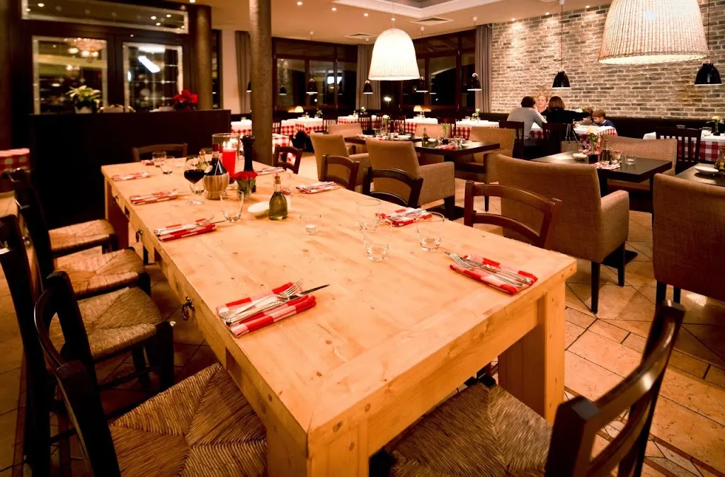 VILLA ROMANTICA - Cucina Italiana_Olching_slider_image_1