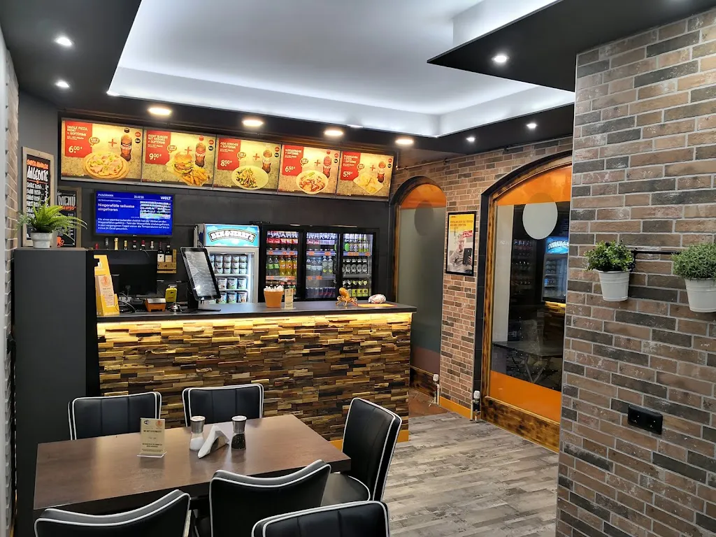 ATLANTIS Pizza & Burger restaurant in Gröbenzell