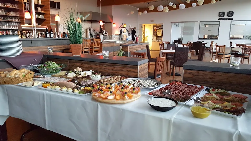 Batos-Restaurant Café_Heist_slider_image_3