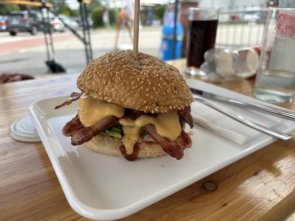 Kanal - Imbiss bei Wolle_Hochdonn_slider_image_3