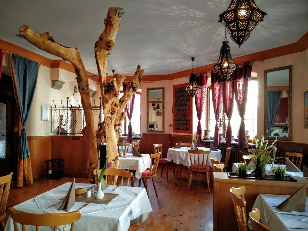 Taj Mahal Haag_Oberbayern_slider_image_3