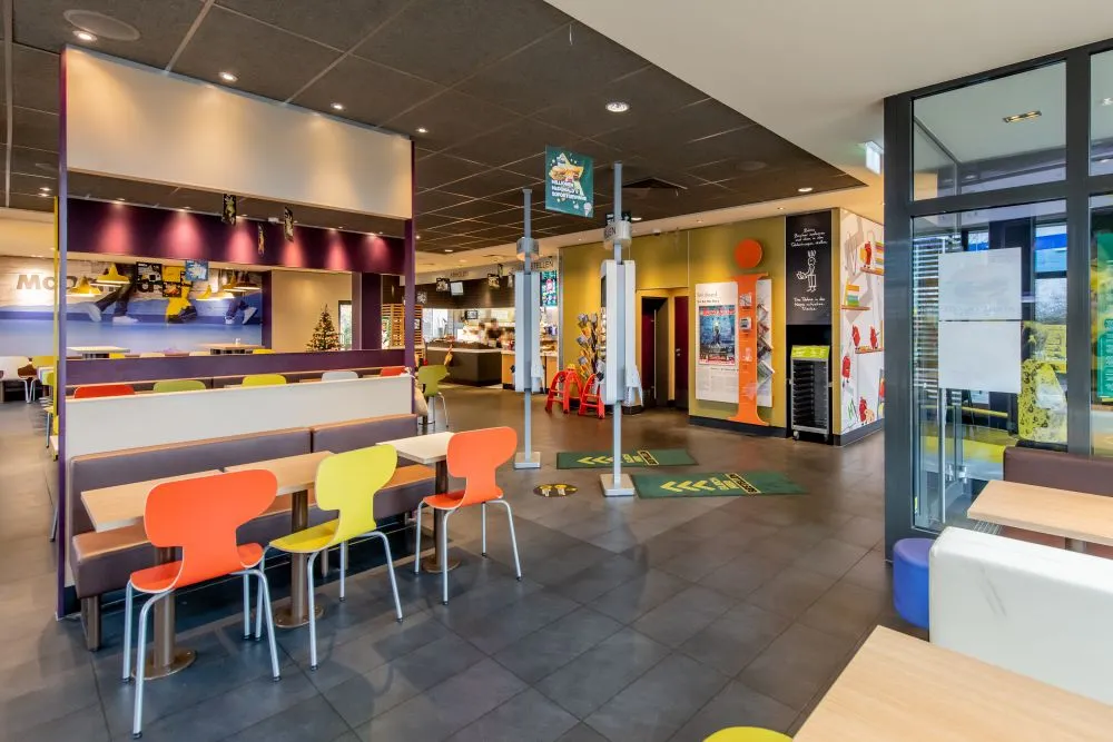 McDonald's_Henstedt-Ulzburg_slider_image_3