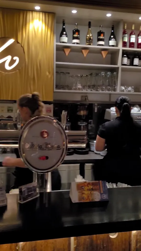 Wangos Cafe Restaurant Bar_Itzehoe_slider_image_2