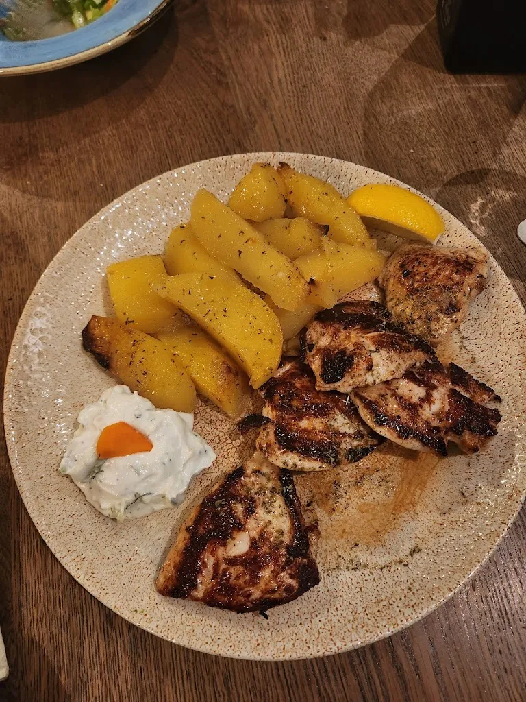 faye ng_Restaurant Akropolis_Oberbayern_review