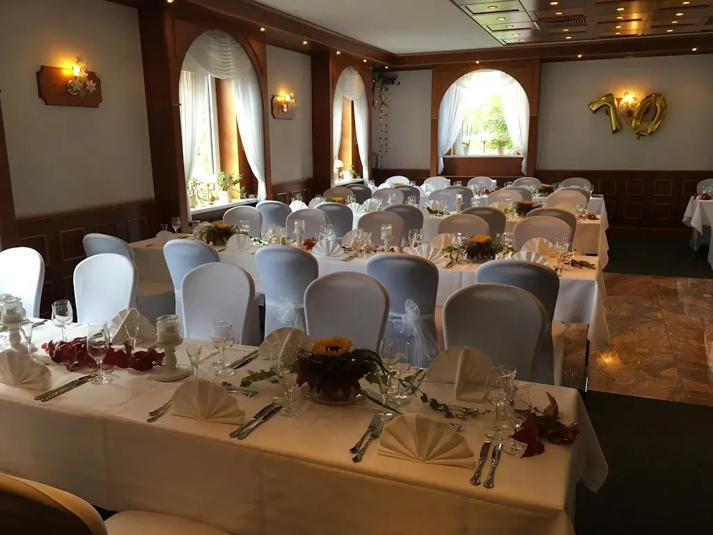 Restaurant Zum Farmer restaurant in Holstein