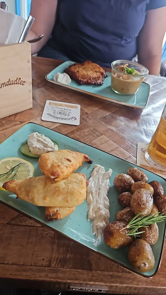 Phillip Garbas_Hafenkneipe Heiligenhafen GbR_Heiligenhafen_review