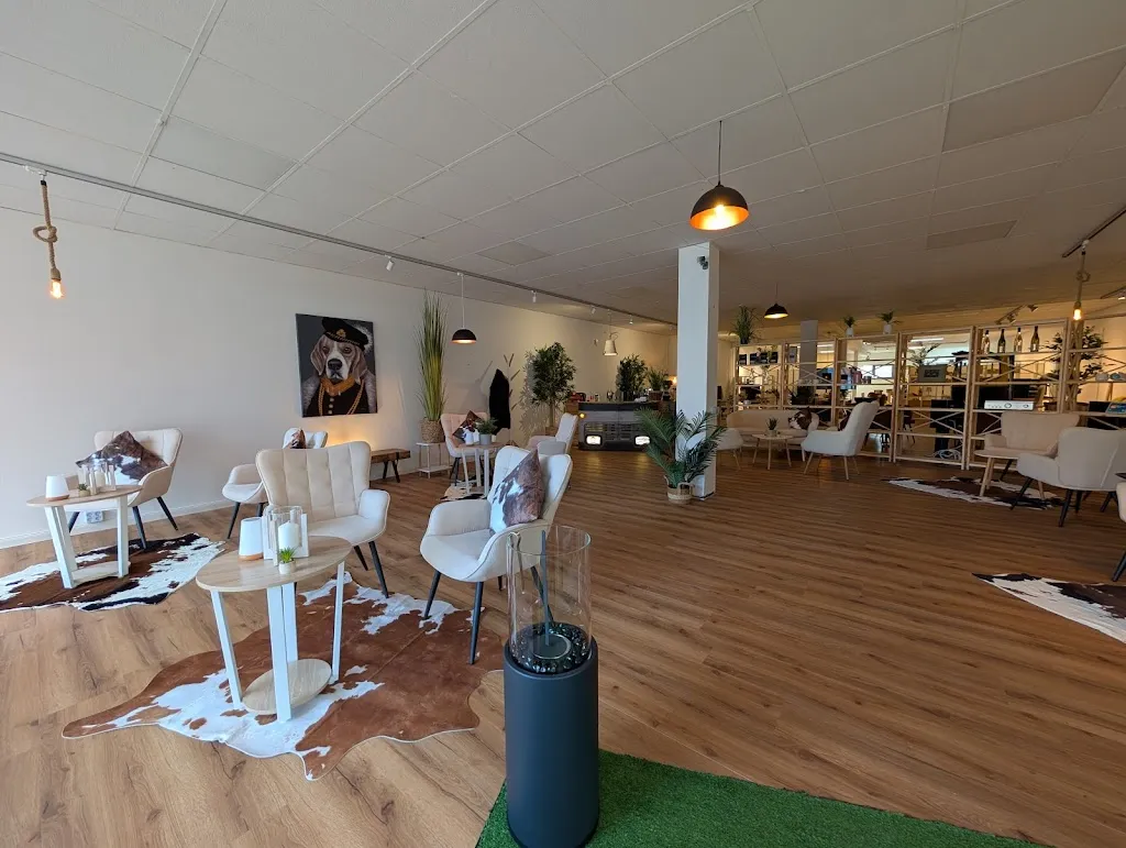 TheMuh.Place - Tapas - Bar - Café - Coworking - Events_Holstein_slider_image_1