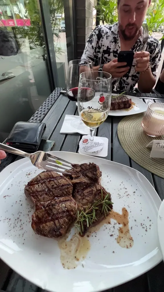 Steak House Wellington Kaltenkirchen_Kaltenkirchen_slider_image_2